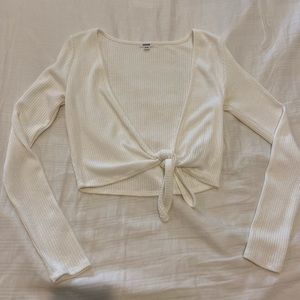 Tie top